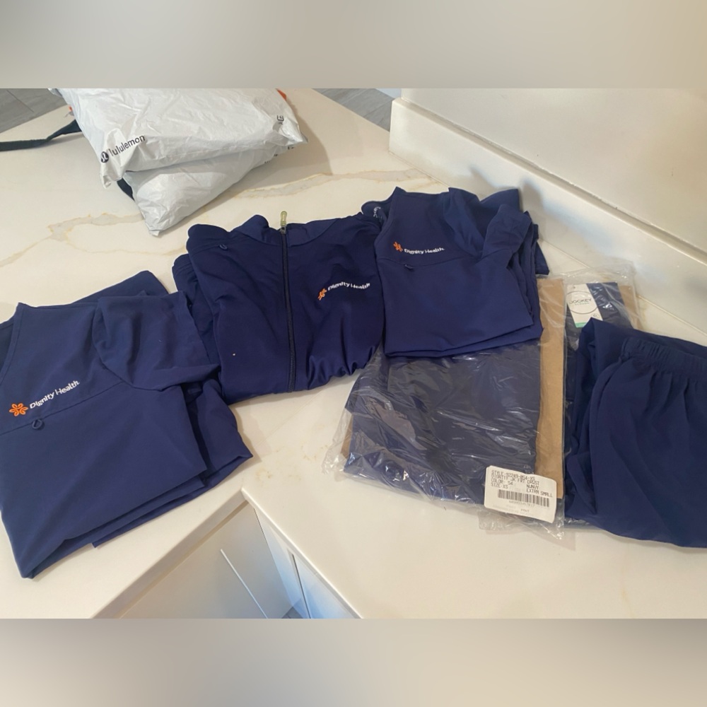 Dignity Health Bundle Nurse scrubs Jockey